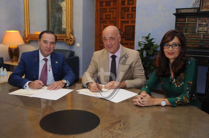 foto_convenio-abogados-lucena_2