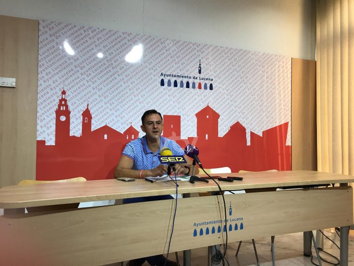 manolo lara subvenciones piscina