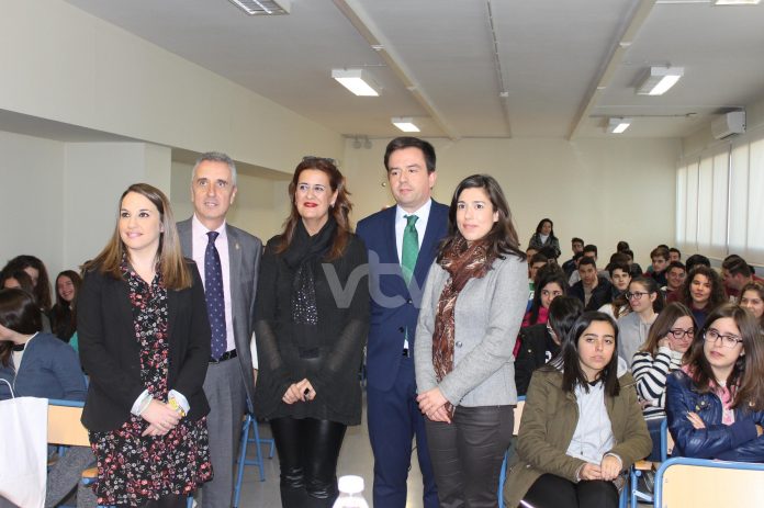 consejera educación sonia gaya ies sierra de aras