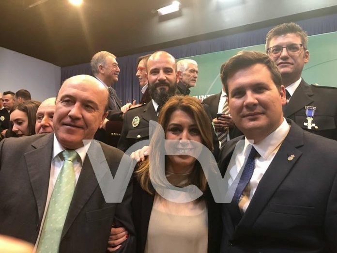 policia condecorados