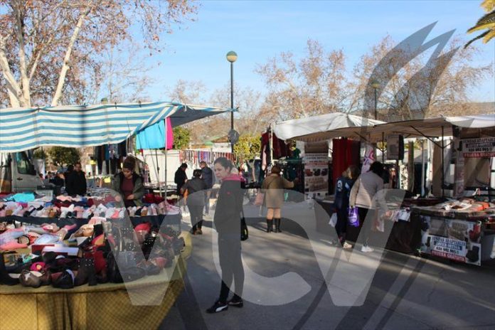 mercadillo lucena2