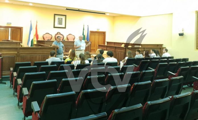 reunión José Cantizani con alumnos del IES Juan de Aréjula