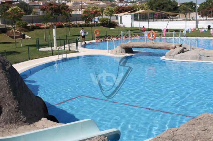 Piscinas municipales al aire libre de Lucena