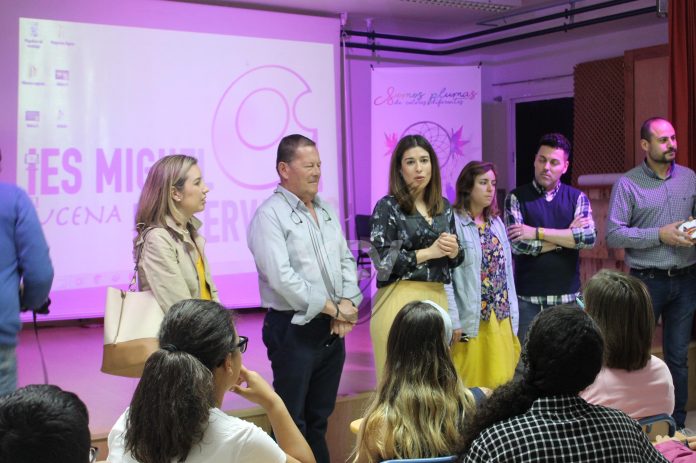 Teresa Alonso se dirige a los escolares