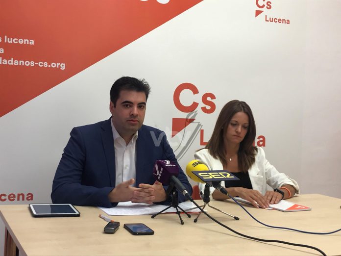 ciudadanos mercadillo domingos