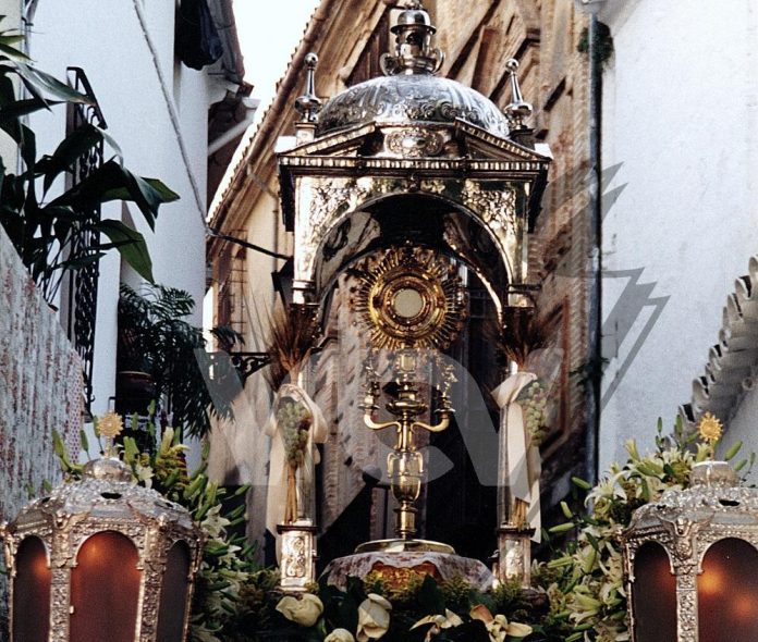 Corpus-Christi-Lucena