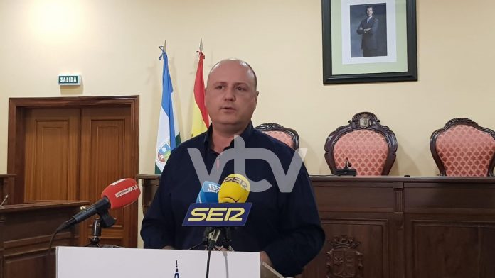 César del Espino calle Álamos