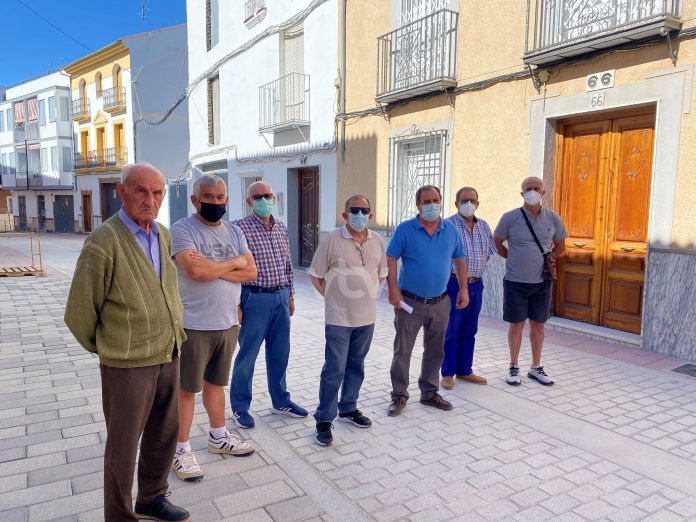 vecinos calle álamos