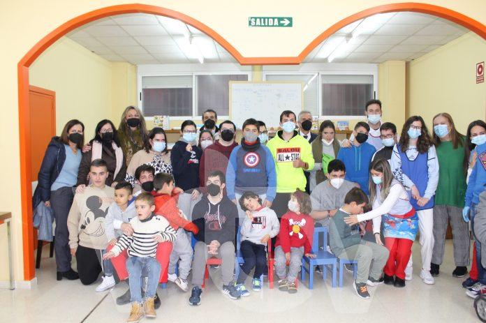 Visita a la ludoteca de NEE