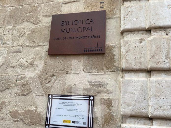 placa biblioteca rosa muñoz