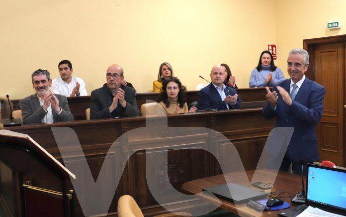 pleno mocion infancia