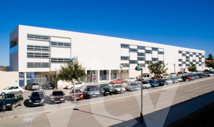 ies juan de aréjula fachada