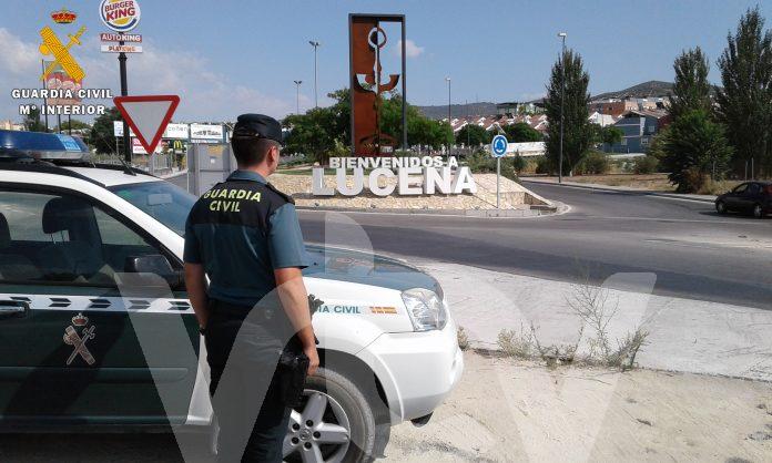 guardia civil lucena Guardia Civil, Robo furgoneta