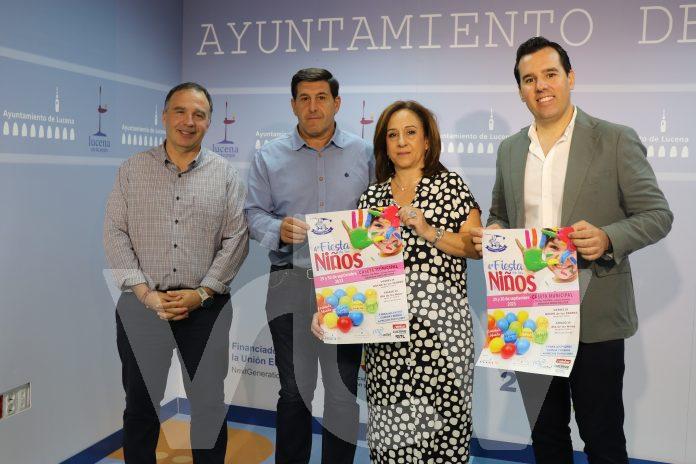 230926 presentación 4ª Fiesta de los Niños (1) Magos, niños