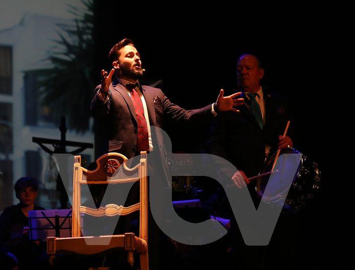 El lucentino Jesús Reyes en una actuación anterior en el Palacio Erisana Fandangos, final