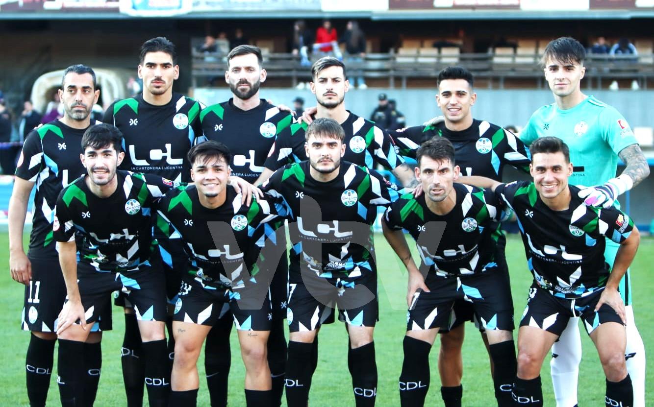 El CD Ciudad de Lucena pierde in extremis en su visita al Conil CF y tendrá  que remontar el próximo domingo en casa para avanzar a semifinales de la  Copa RFAF (1-0)