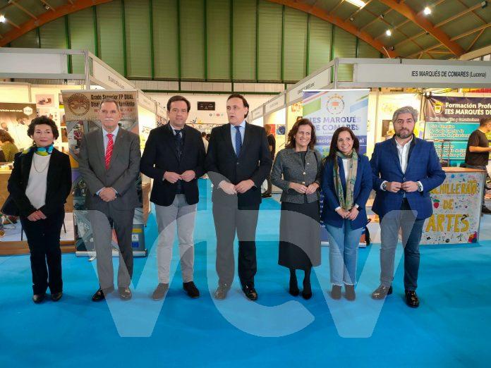 CONSEJERO DE UNIVERSIDADES SALON DEL ESTUDIANTE(1) Salón del Estudiante, consejero Universidades