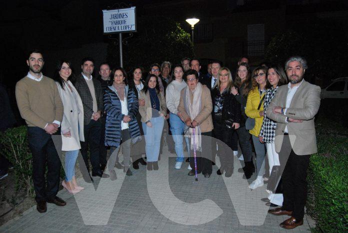 placa jardines enrique cuenca