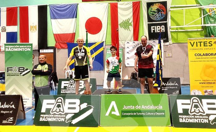 25-04-24 2 club bádminton lucena