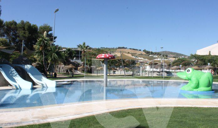 ciudadanos, piscinas