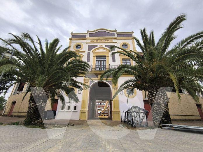Plaza de Toros de Lucena BECERRADA LUCENA