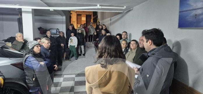 foto visita vecinos calle rute luz Ciudadanos calle Arcas