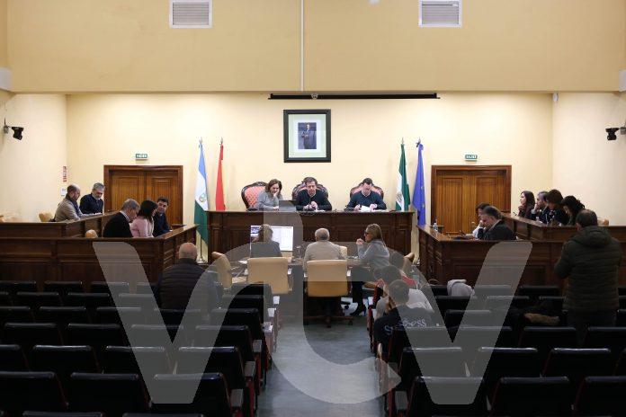 Pleno aparcamiento Huerta el Carmen