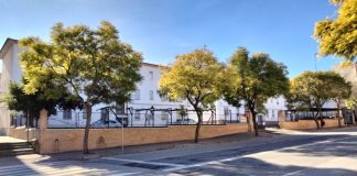 VOX APARCAMIENTO LUCENA