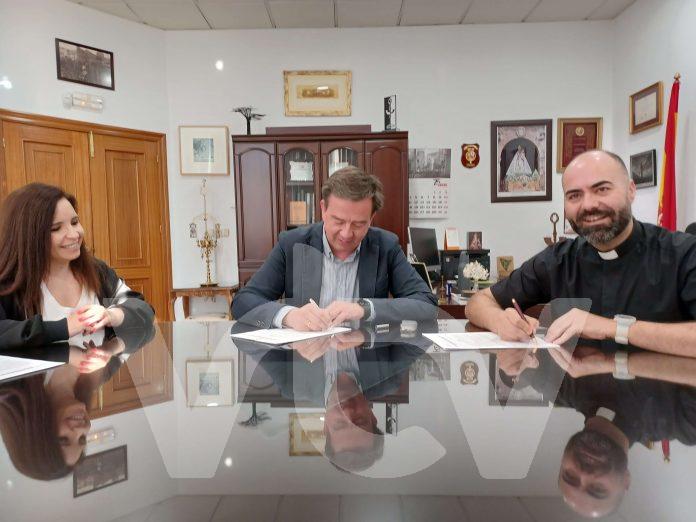AYUNTAMIENTO, CARITAS, LUCENA