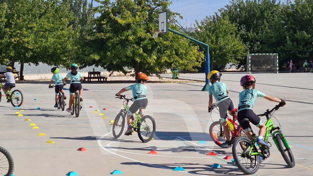 ESCUELA CICLISTA LUCENA